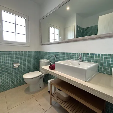 Casa En Playa Con Terraza Holiday home Son Bou